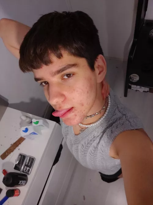 missed yall lets talk. 18y