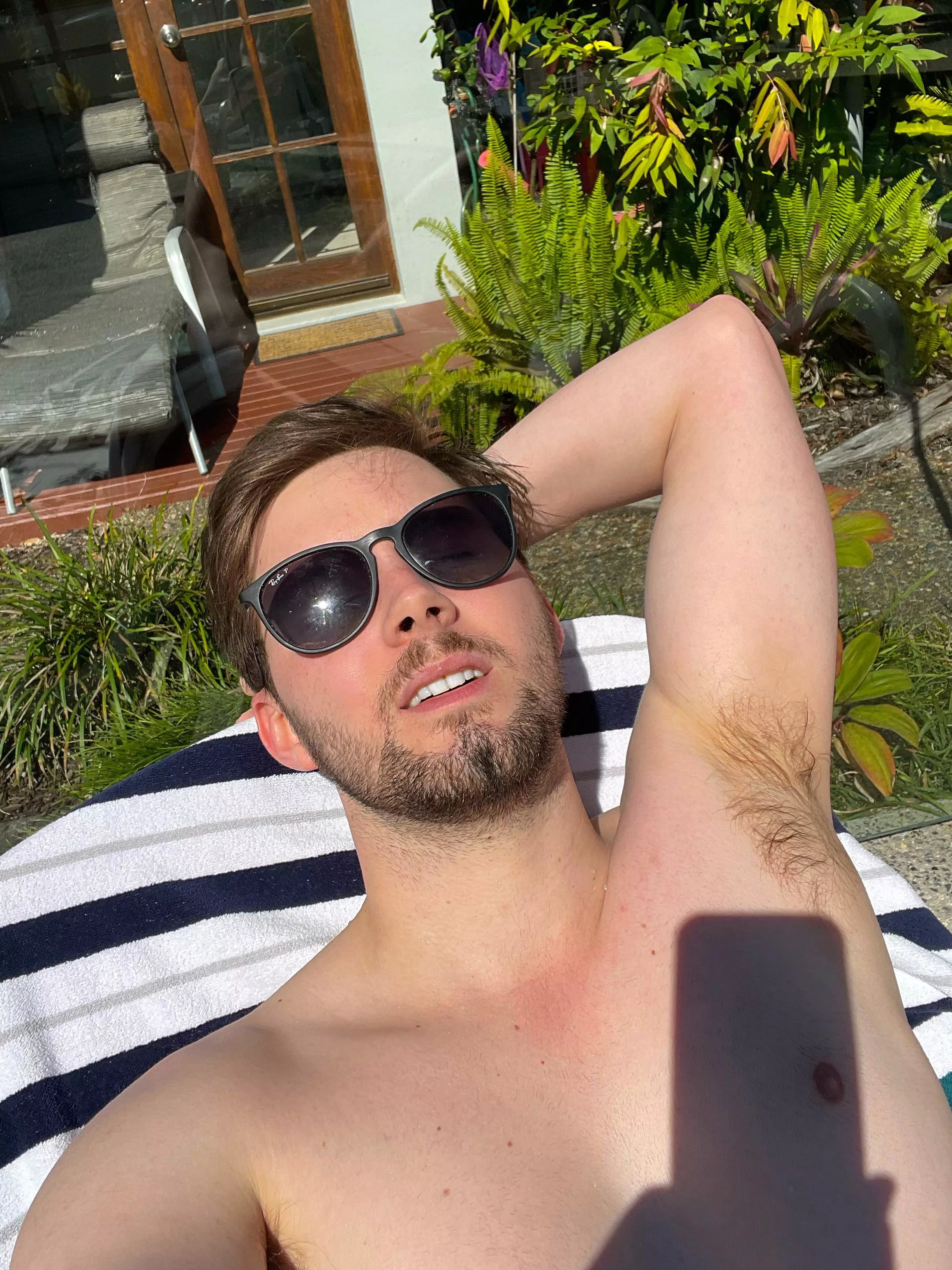 Missing days by the pool already 😩🥵