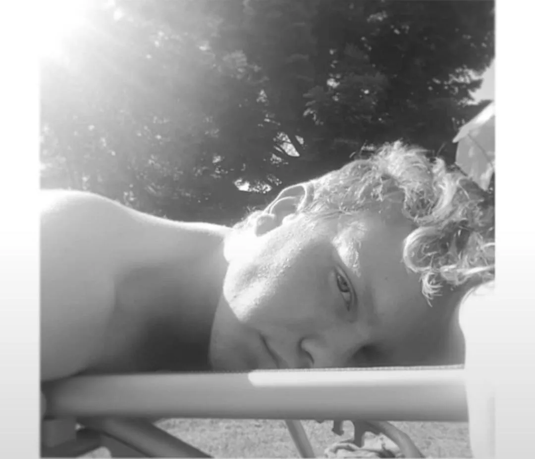 missing my curly hair :/ missing my curly hair :/