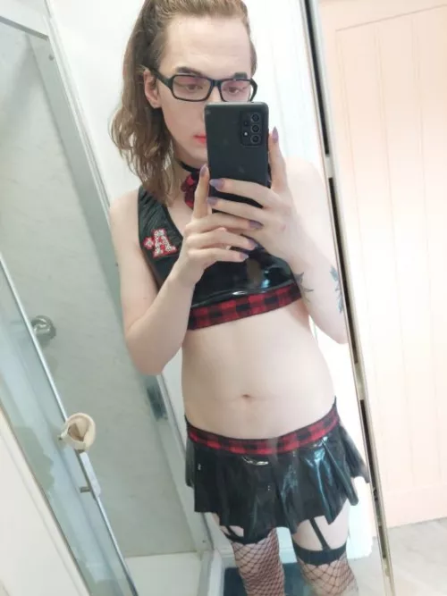 mistress made me dress up, make up, cage and heels... I wonder what next ๐