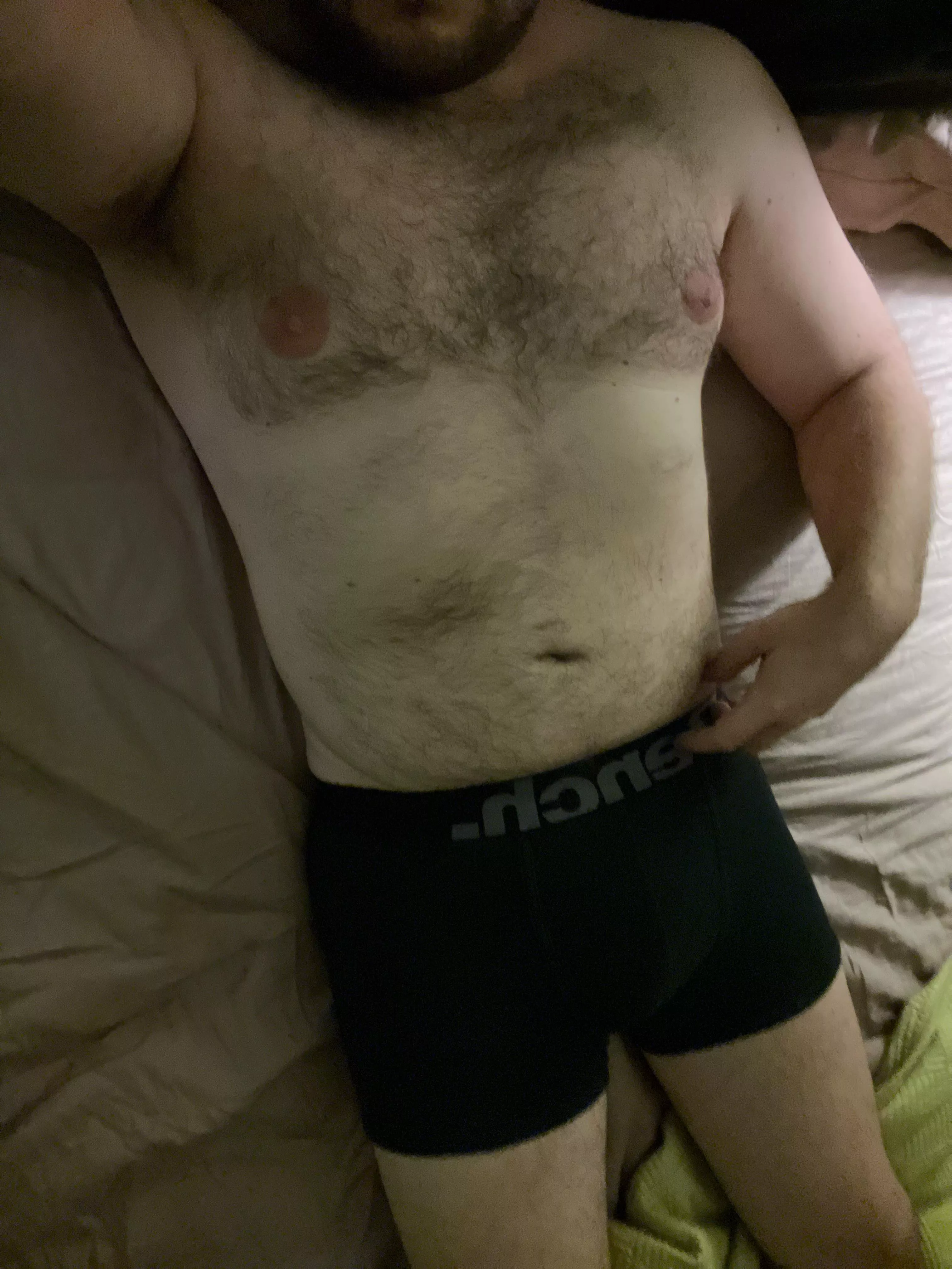 Mmm why am I feeling myself tonight? Maybe you wanna feel me too 😜