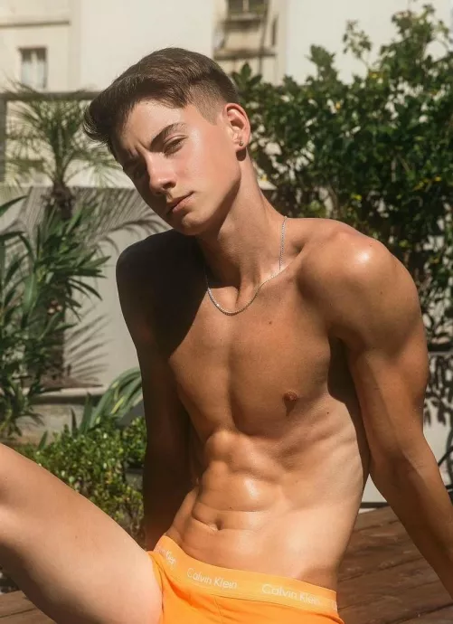 Model: Tomas...pic posted with permission from the photographer 📸 Jordan Ferreira