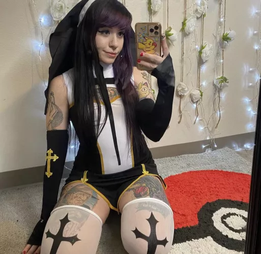 Mommy is sissy for a submissive to explore and be dominated Snapchat: mommykity1