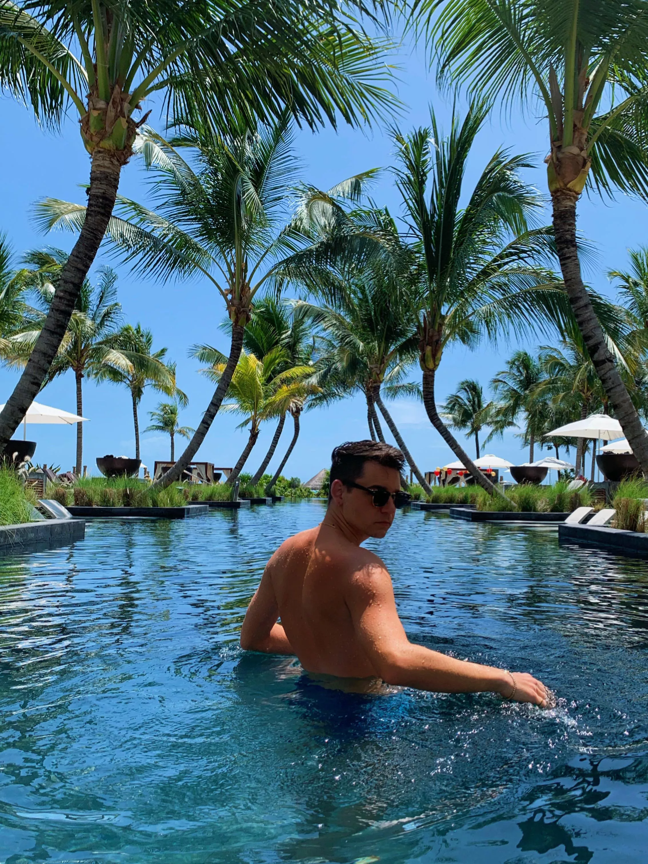 Morning 👋Come for a swim?😁