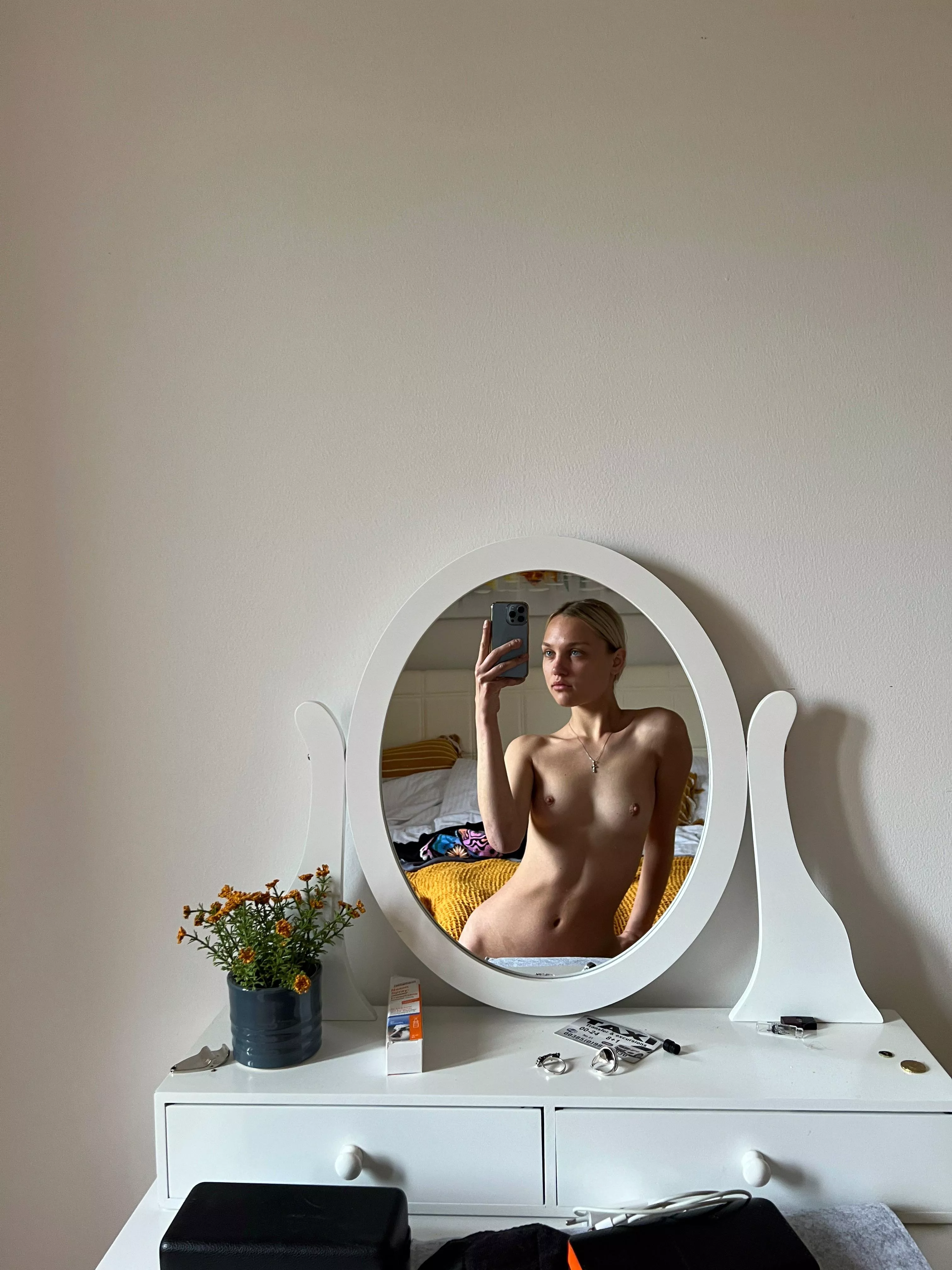 Morning, here’s my tight perky body 💋