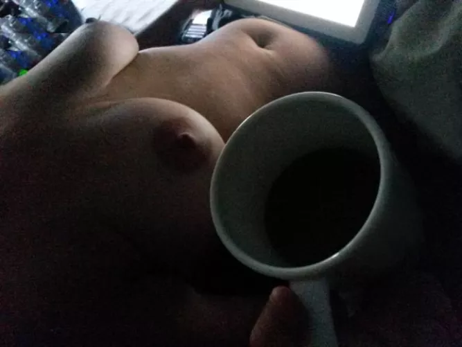 Morning wake up [oc]