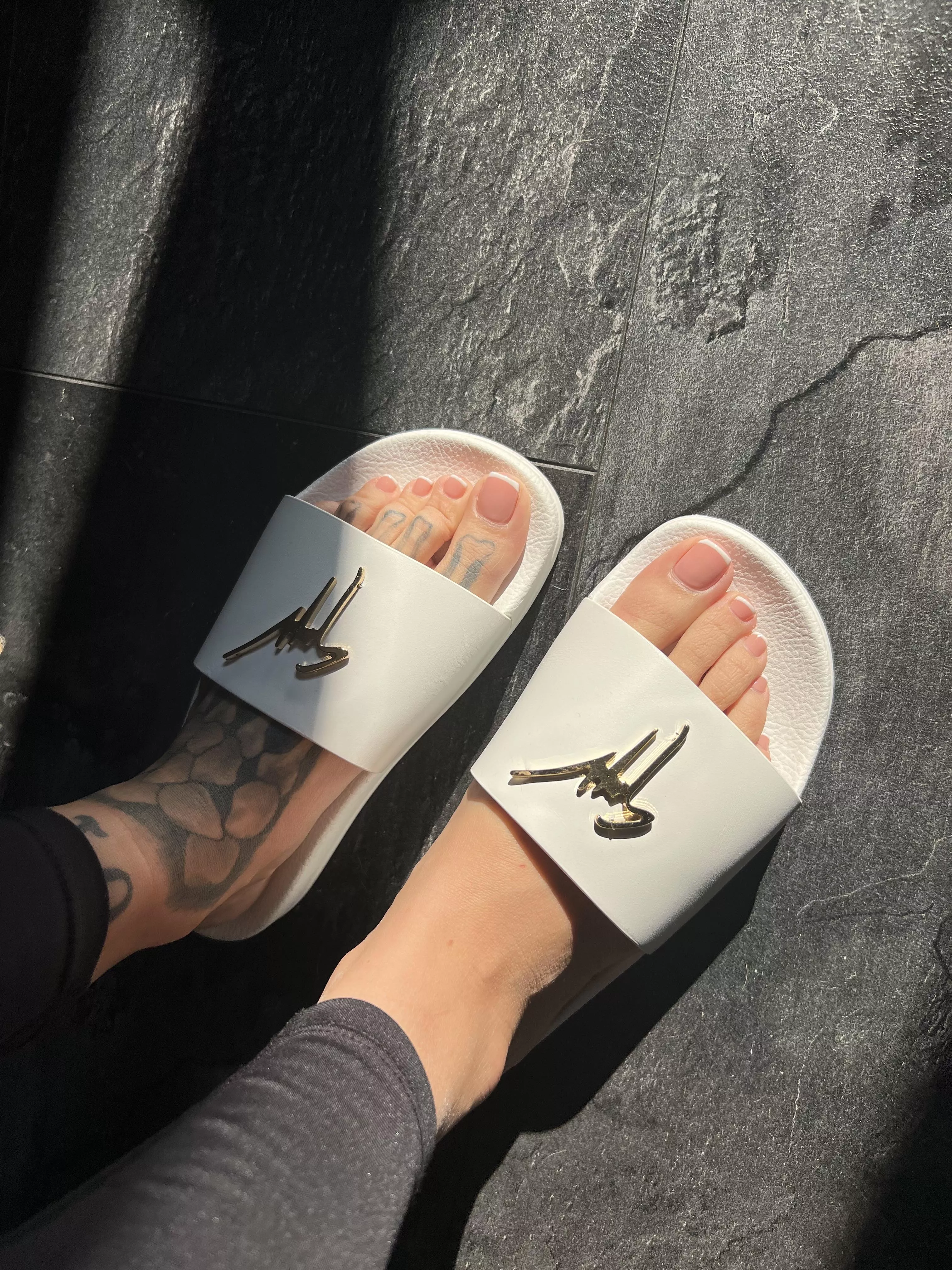 Morning wood and solf soles make the best combo, don't you agree?