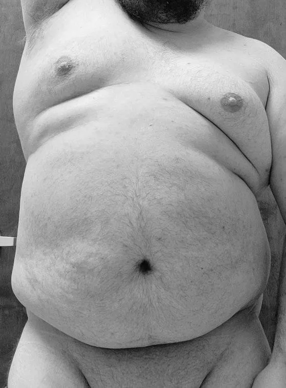 Much more comfortable without the shirt..... or pants 😋 Anyone else like getting nacked at work? 😋