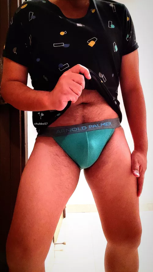 My 80s tee, my teal sports briefs, my Southeast Asian self. 📻🎯🍏🥃