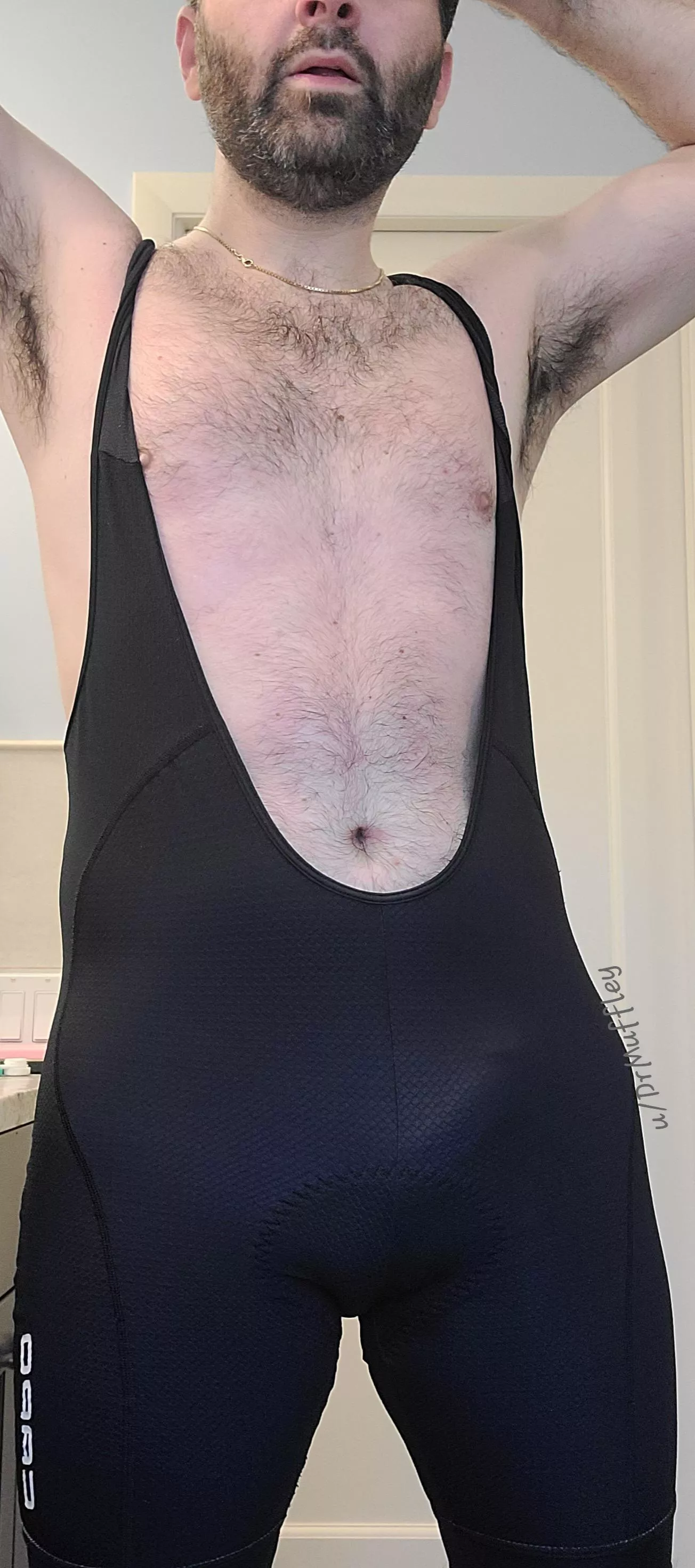 [M]y belly used to hang out, now it's gone. Does this still qualify as a dad bod? (39)