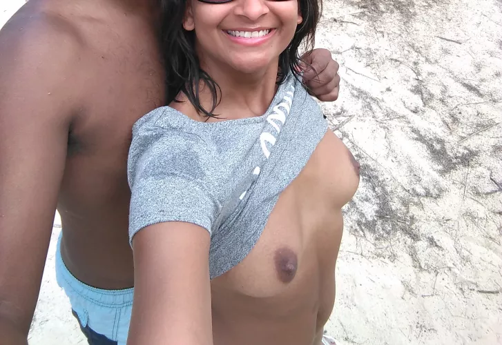 My boyfriend personally [f]lashing me on the beach!