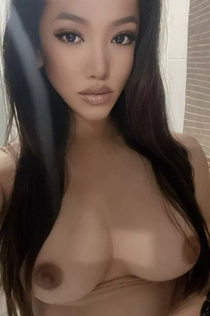 My first face in nude🤭