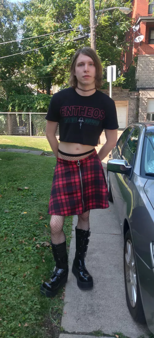 My first outfit 😳