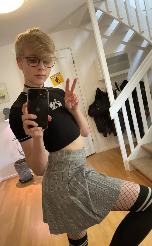 My first outfit is finally here!! Do you think I got what it takes to be a good femboy?