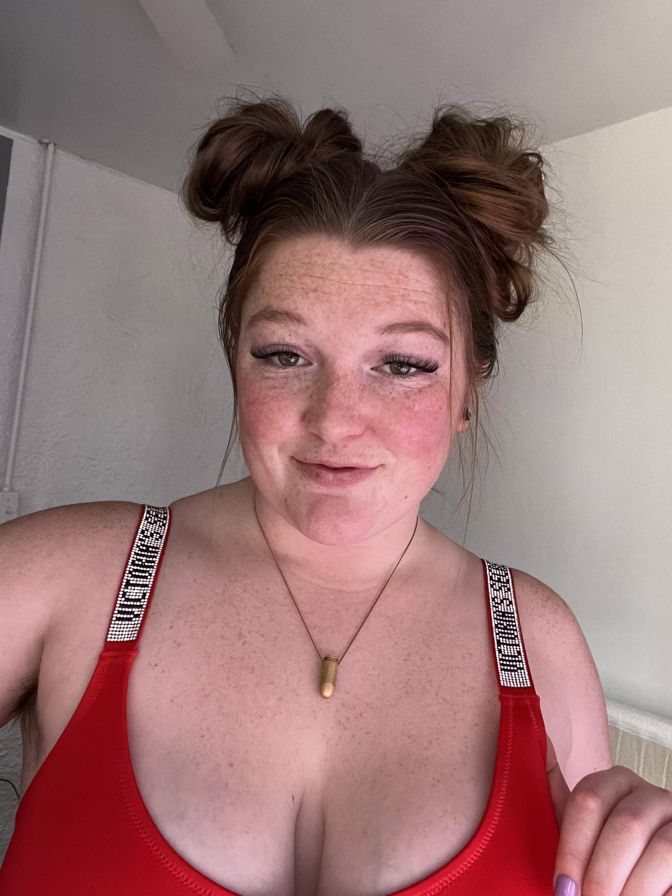 My freckles really pop in this pic 😋