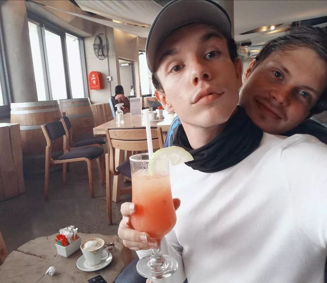 my gay agenda is being cute with my boyfriend and sipping 🍹 my gay agenda is being cute with my boyfriend and sipping 🍹