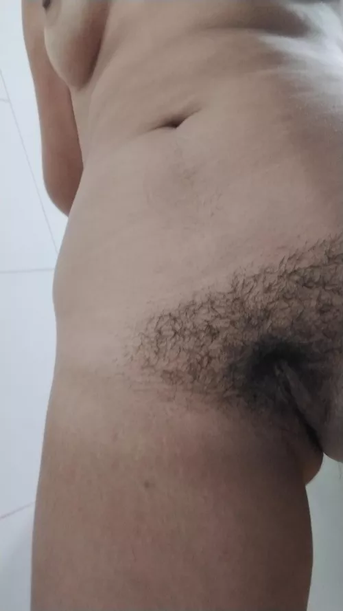 my hairy and hot pussy 😈