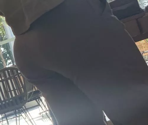 My little sister is a PAWG but she only dates white guys. Any ideas on how to turn her to a bbc addict? We stay in Greece so it’s tougher