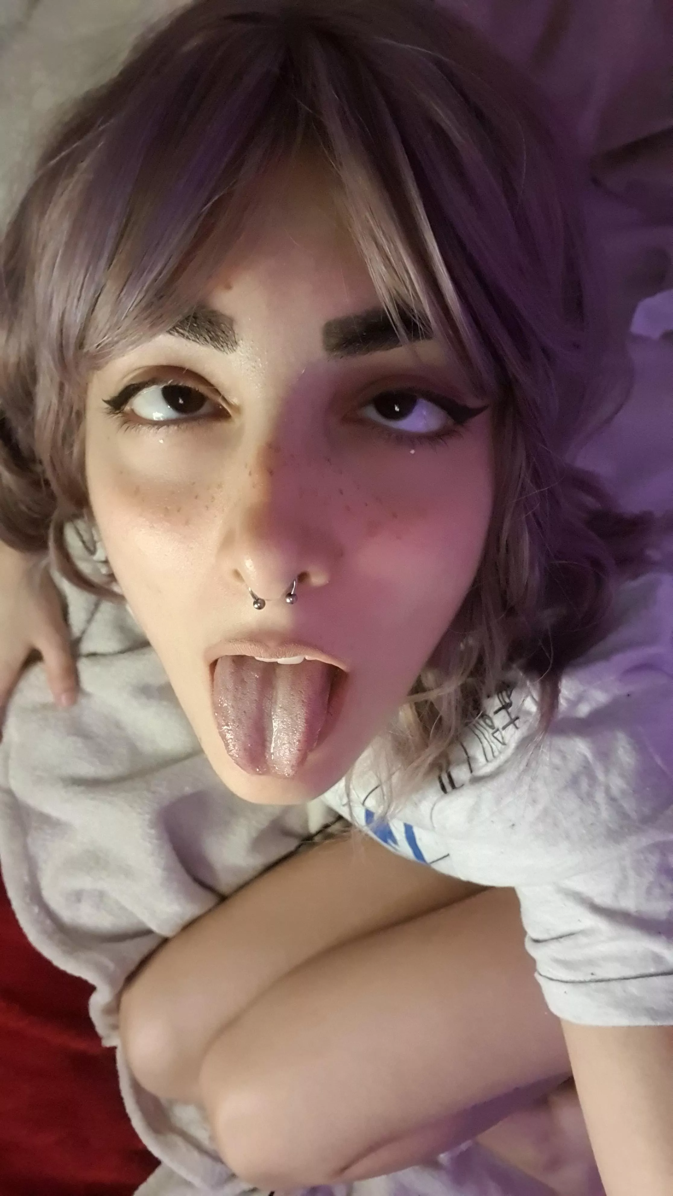 my lovely tongue 💋