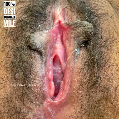 My monster butterfly with huge open mouth, careful it could swallow you whole 🧕😜😜😜 [F]