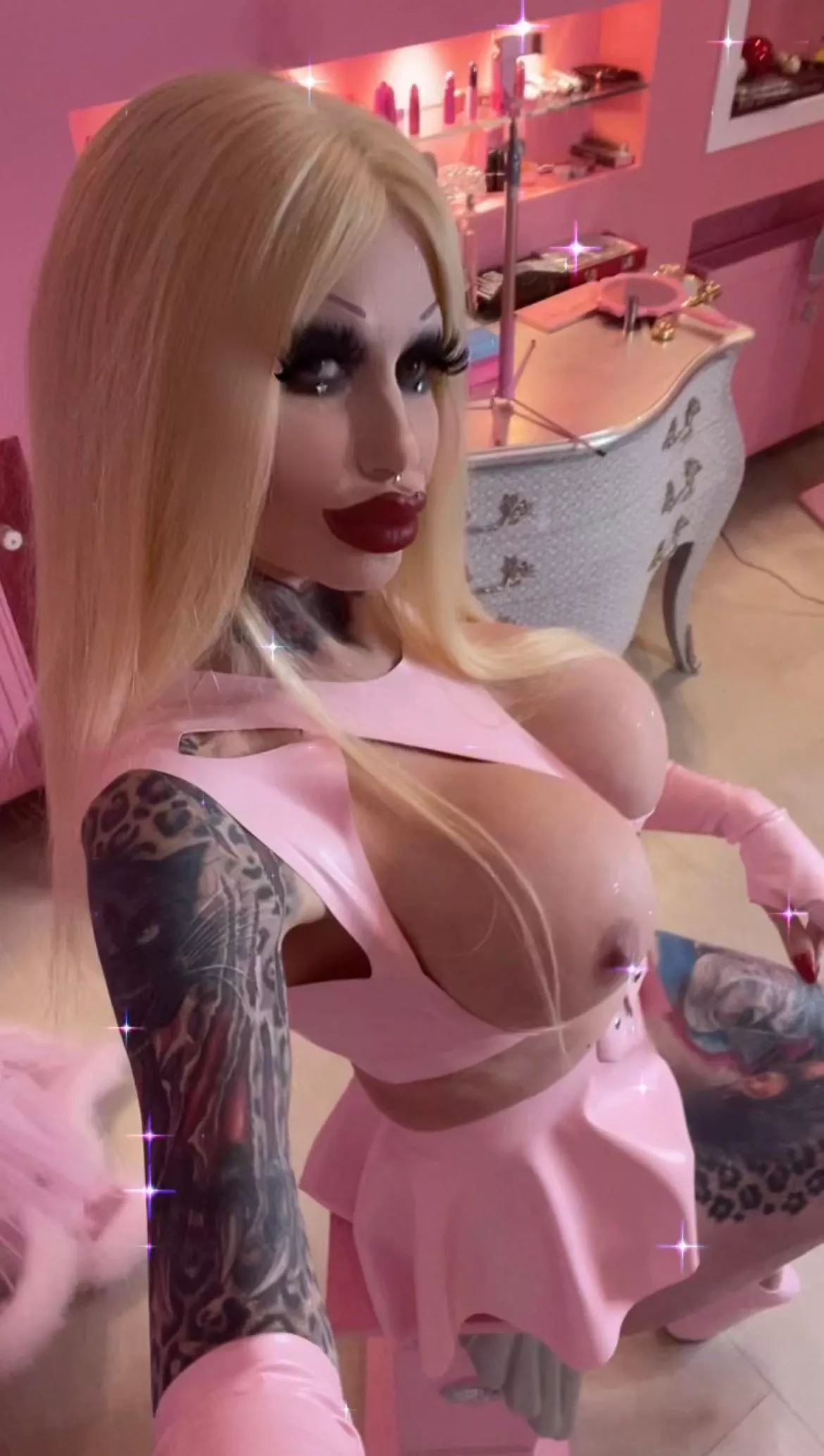 My next step in bimbofication is done! ..more plastic then ever! I m having new butt implants, 560cc in each side, the biggest implants available - will reveil soon, dont miss it!