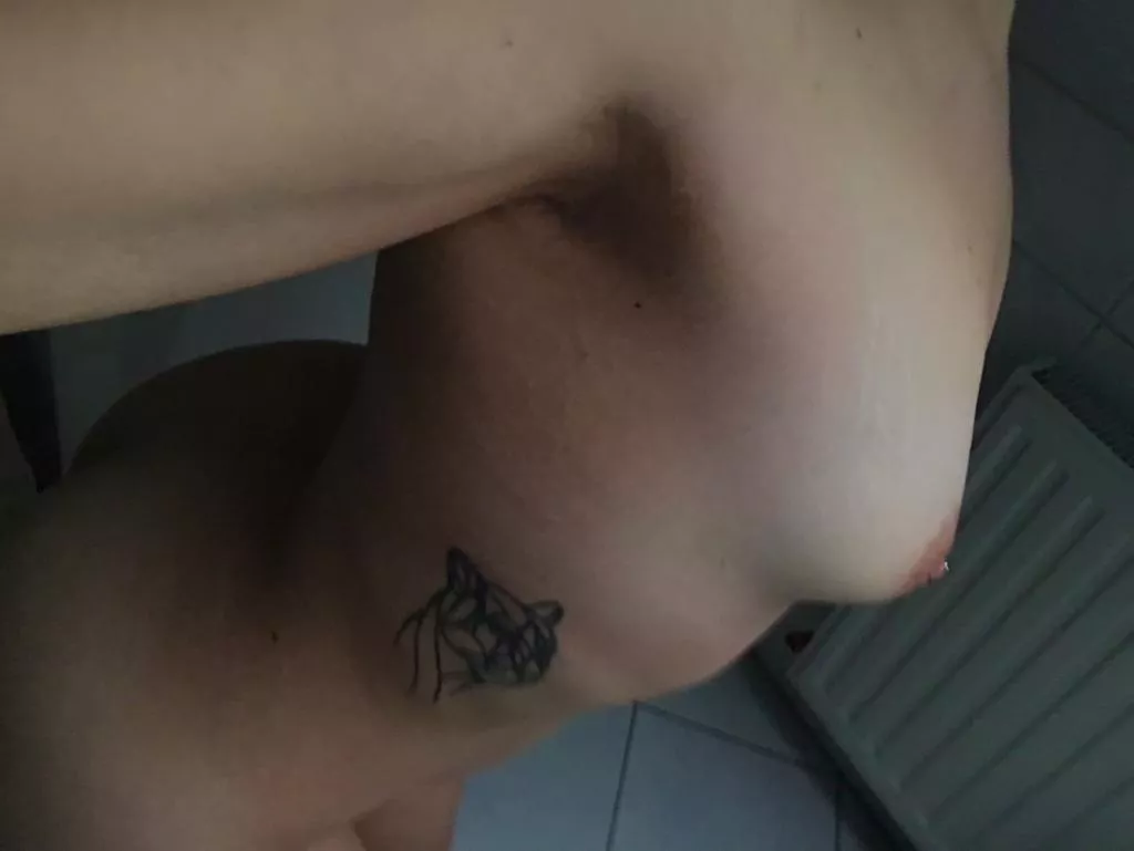 My onlyfans is free now! If you wanna see me more, cum to my onlyfans😈🍑💦🔥 (Link in comment & bio)