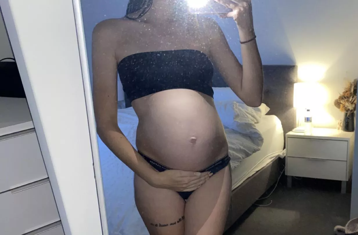 my petite bump