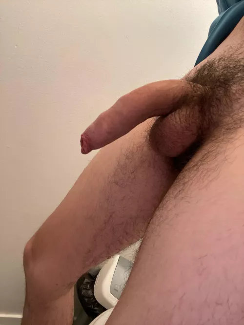 my semi dm me if you want to see him in hard 😘