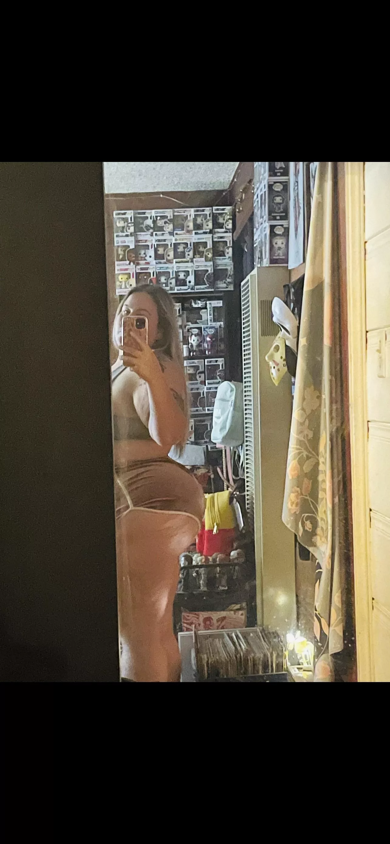 My sister needs more cocks dm asap