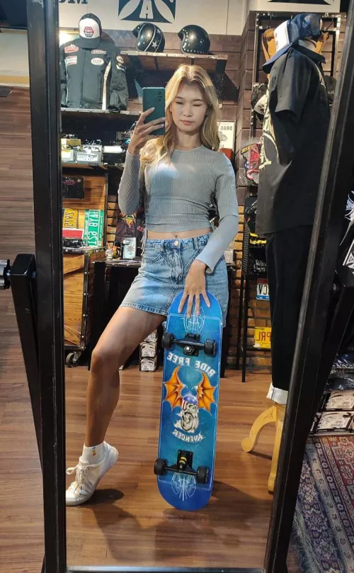my skate girl selfie