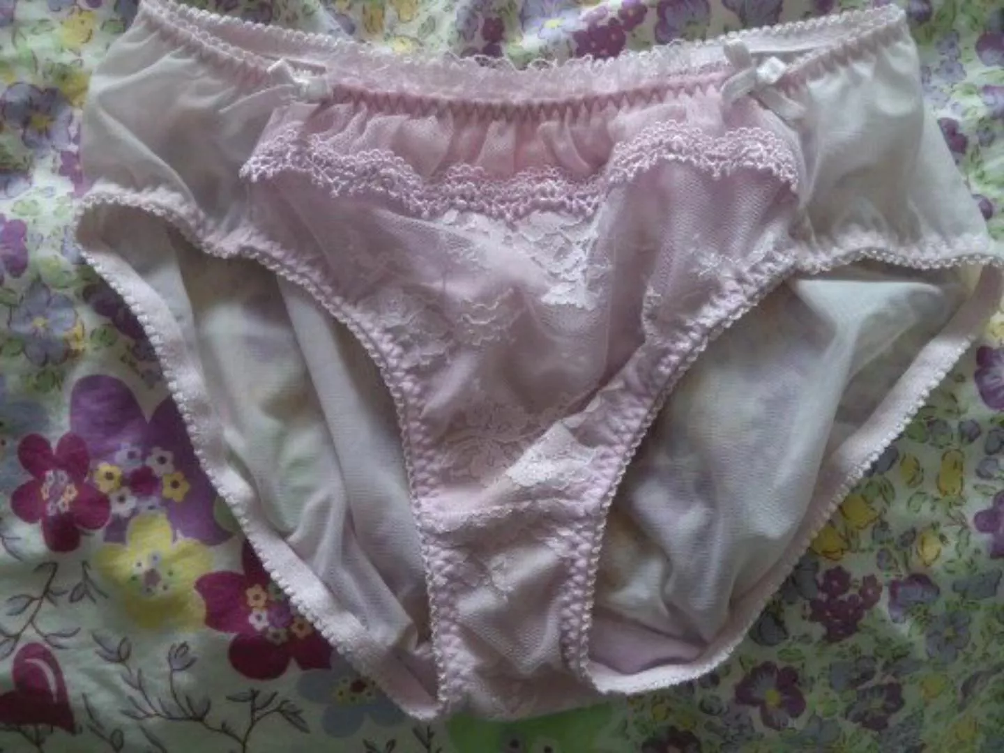 My slutty older cousin's pantie do you like it? tell me how want to pervert play this whore's pantie