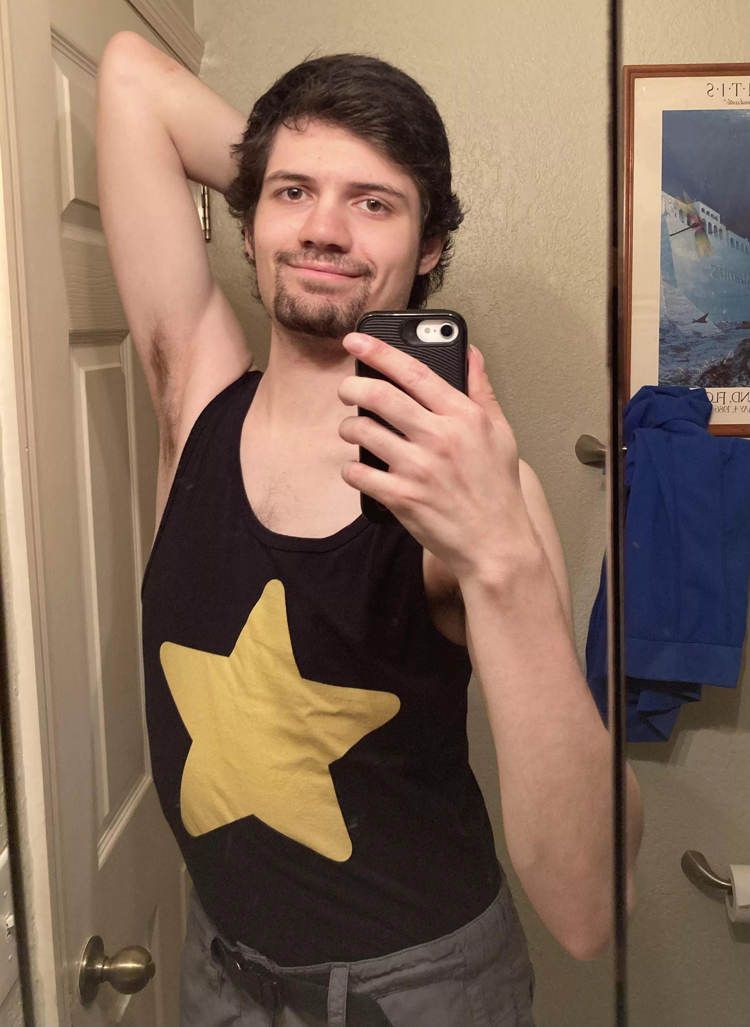 My Steven Universe tanktop looks good on me π My Steven Universe tanktop looks good on me π