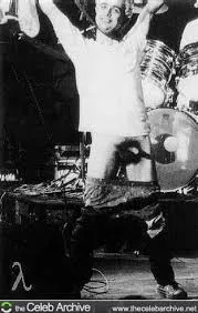 Name: Billie Joe Armstrong. Known for: Lead singer of Green Day. (Better pic/perspective than previous posts in this sub)