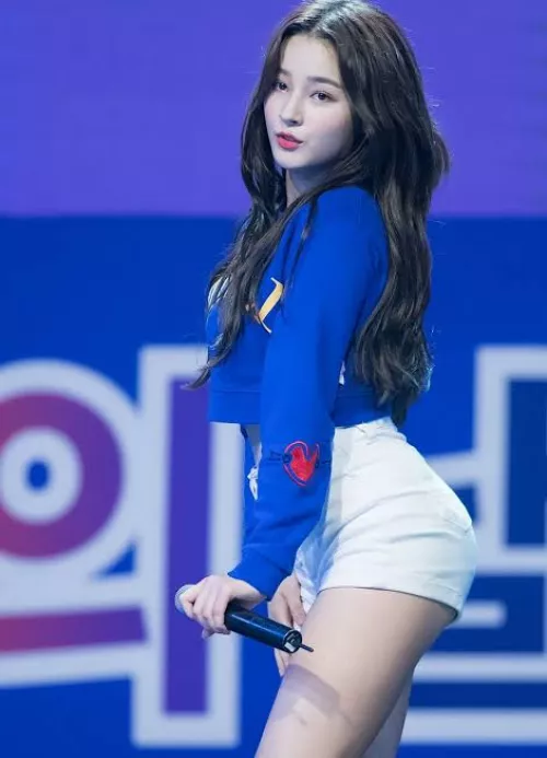 Nancy Momoland