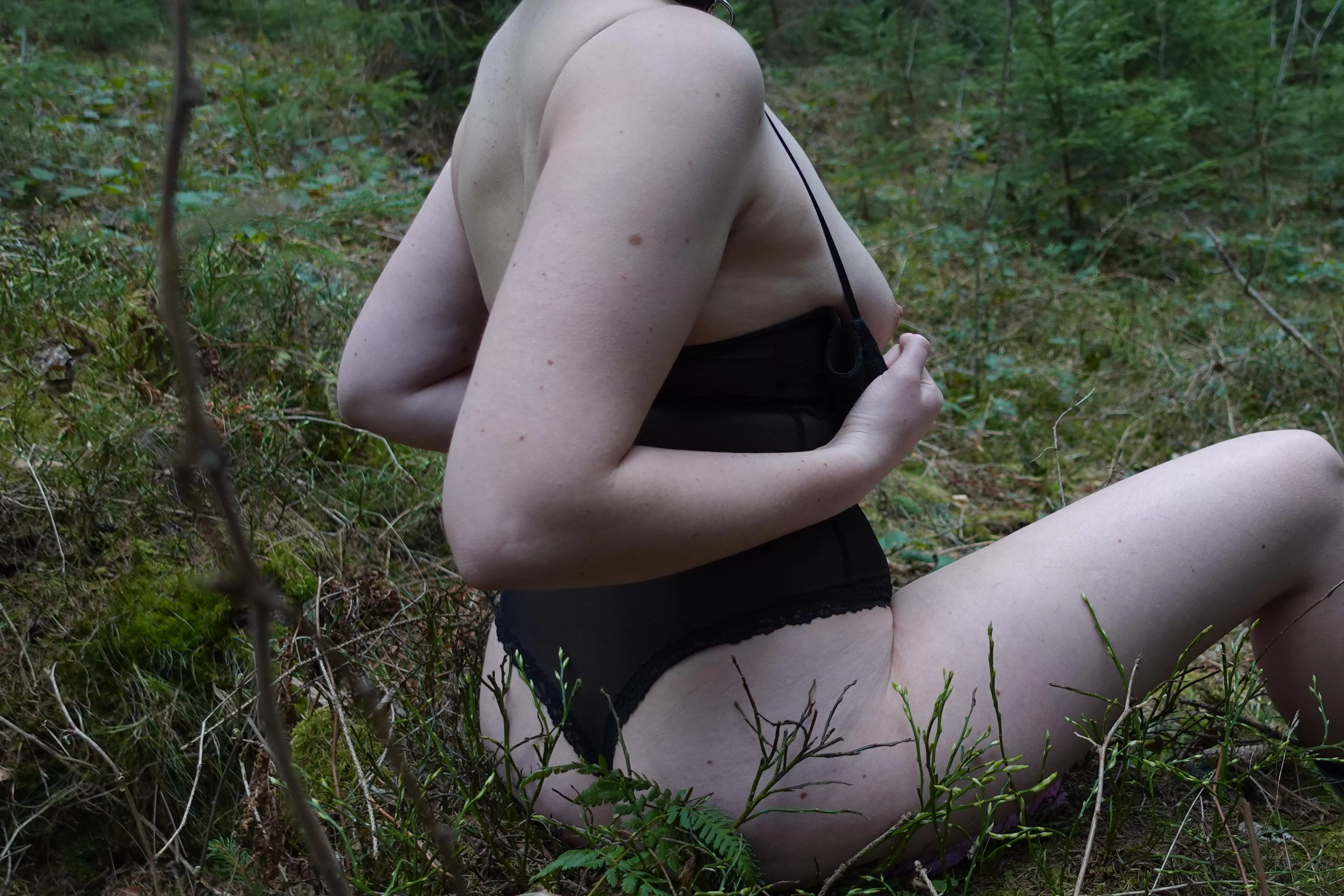 natural outdoor content 🌿 free OF access 🤗💕 Embrace the natural!