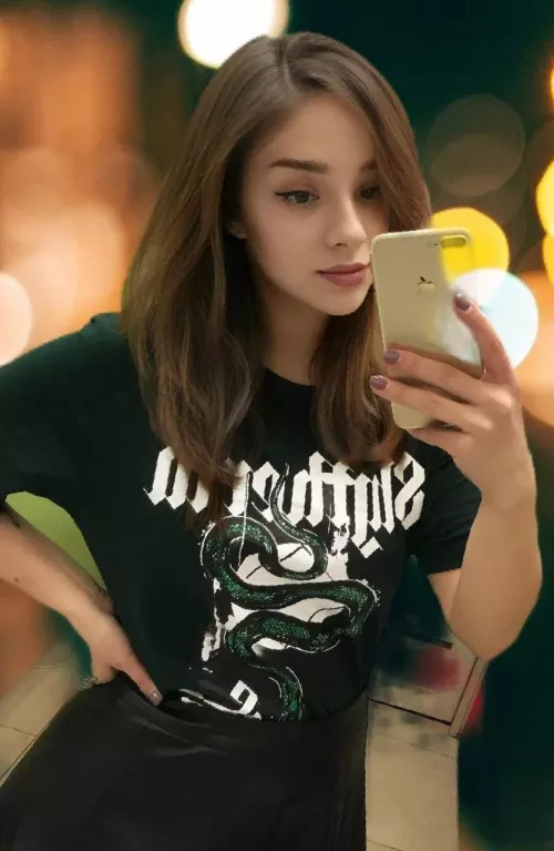 Naughty Slytherin girl? This bad girl needs to be spanked