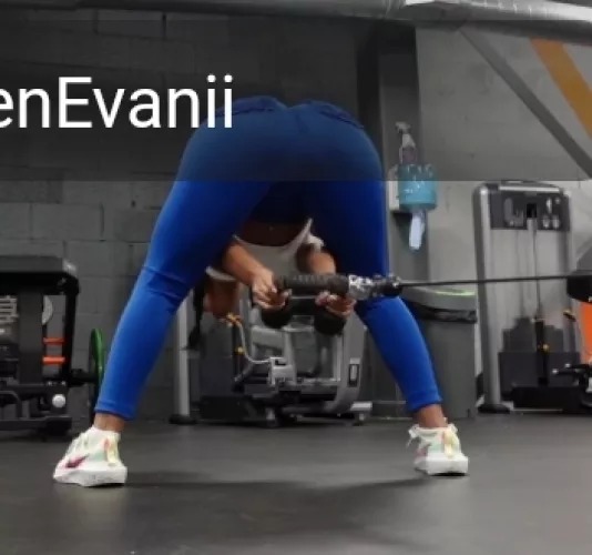 Naughty UK 🇬🇧 Latina 🇨🇴 Insta model @natseleen https://reddit.com/r/NatseleenEvanii/?utm_medium=andr