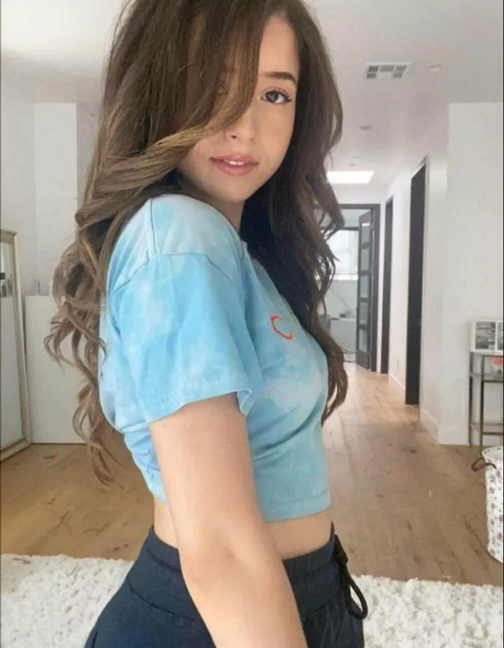 need a bud to give me Joi and make me cum for thick babe poki