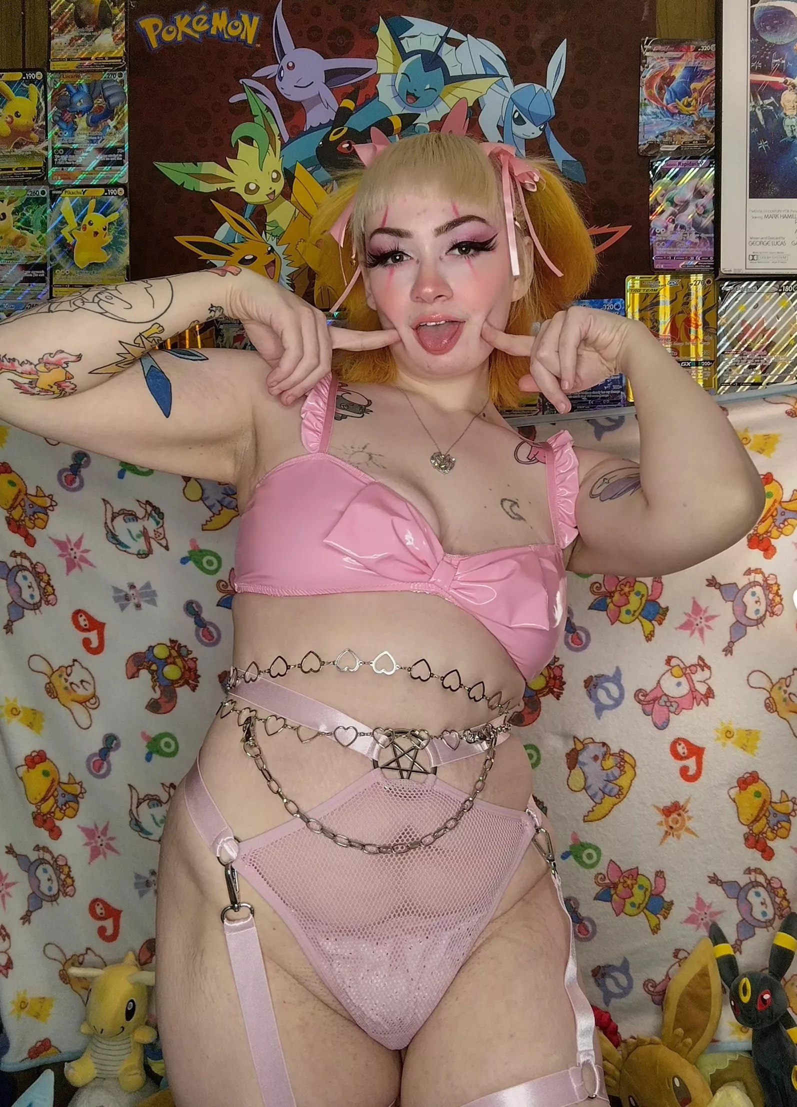 need a cute lil submissive slut in your life??🤤💖💖