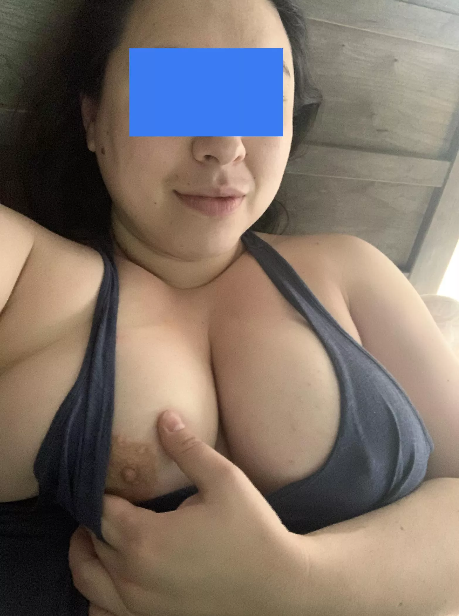 Need pillows? Mine are soft and warm 😌