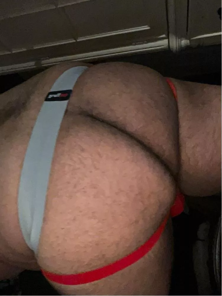 Need some love here~