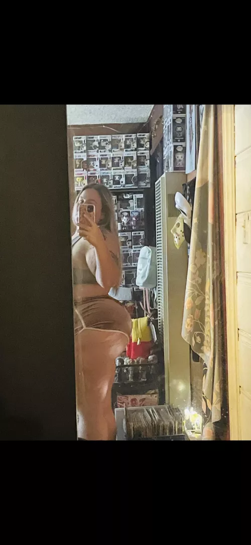 Need someone to cock my sister. Best one gets sent to her dm