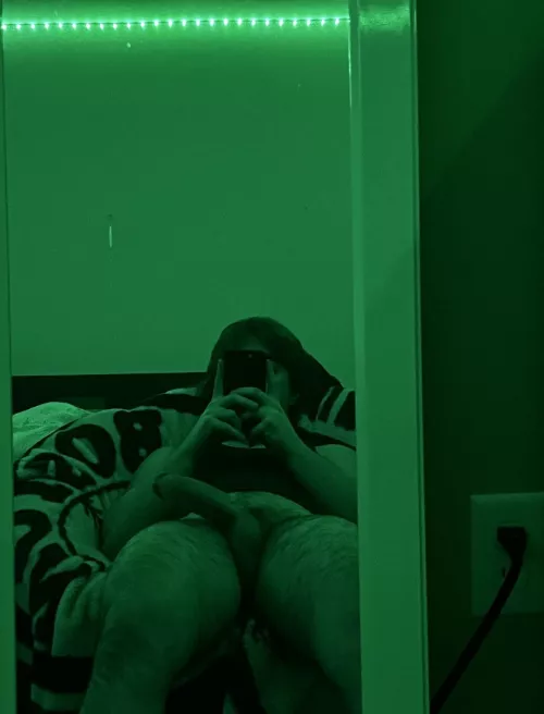 Need someone’s head between these thighs