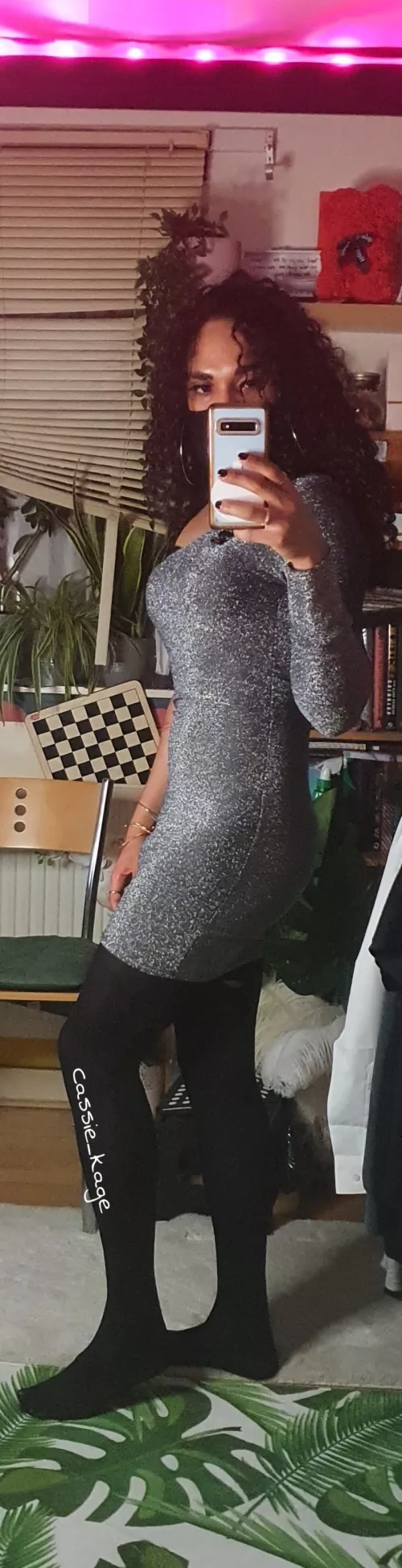 need somewhere to actually wear out my dresses 😅