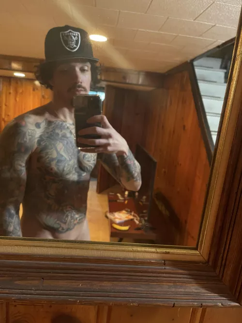 Need to tat my MF neck βΌοΈπ΄ββ οΈβ οΈπ€πΌ