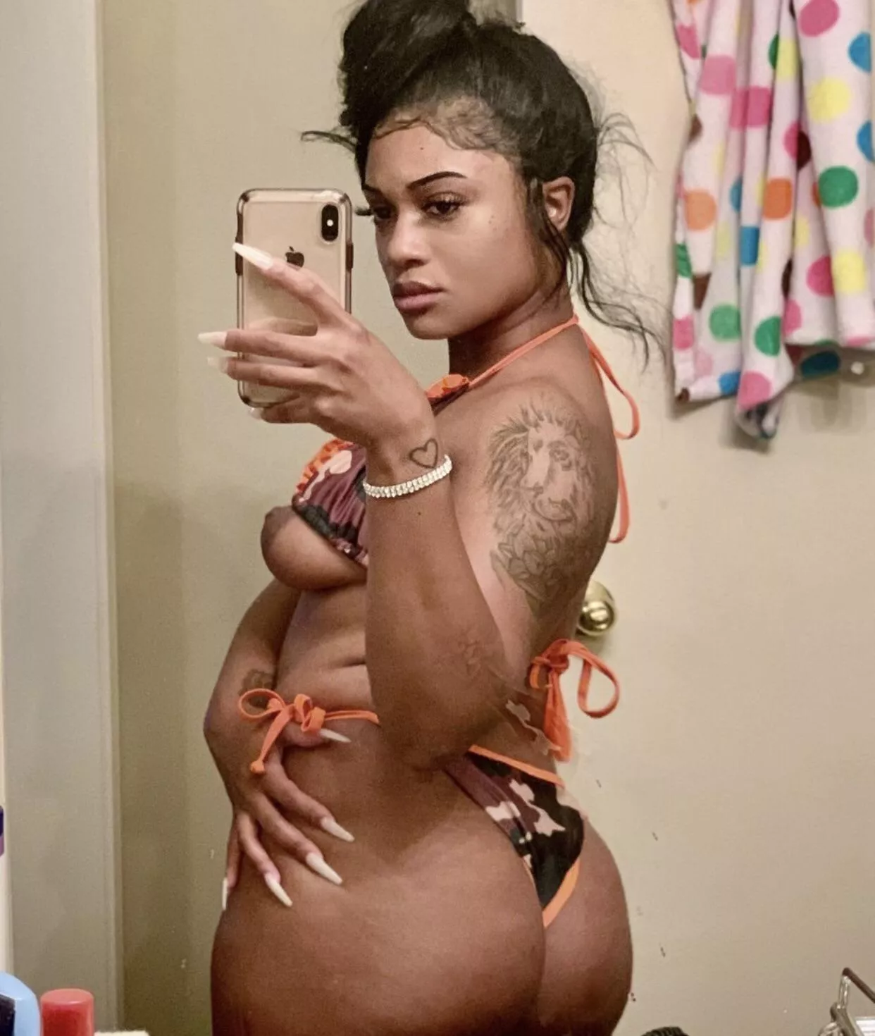 needing this fat black ass of mines gripped and smacked red right about now 😩👅🥰 KlK// FineAssSub needing this fat black ass of mines gripped and smacked red right about now 😩👅🥰 KlK// FineAssSub