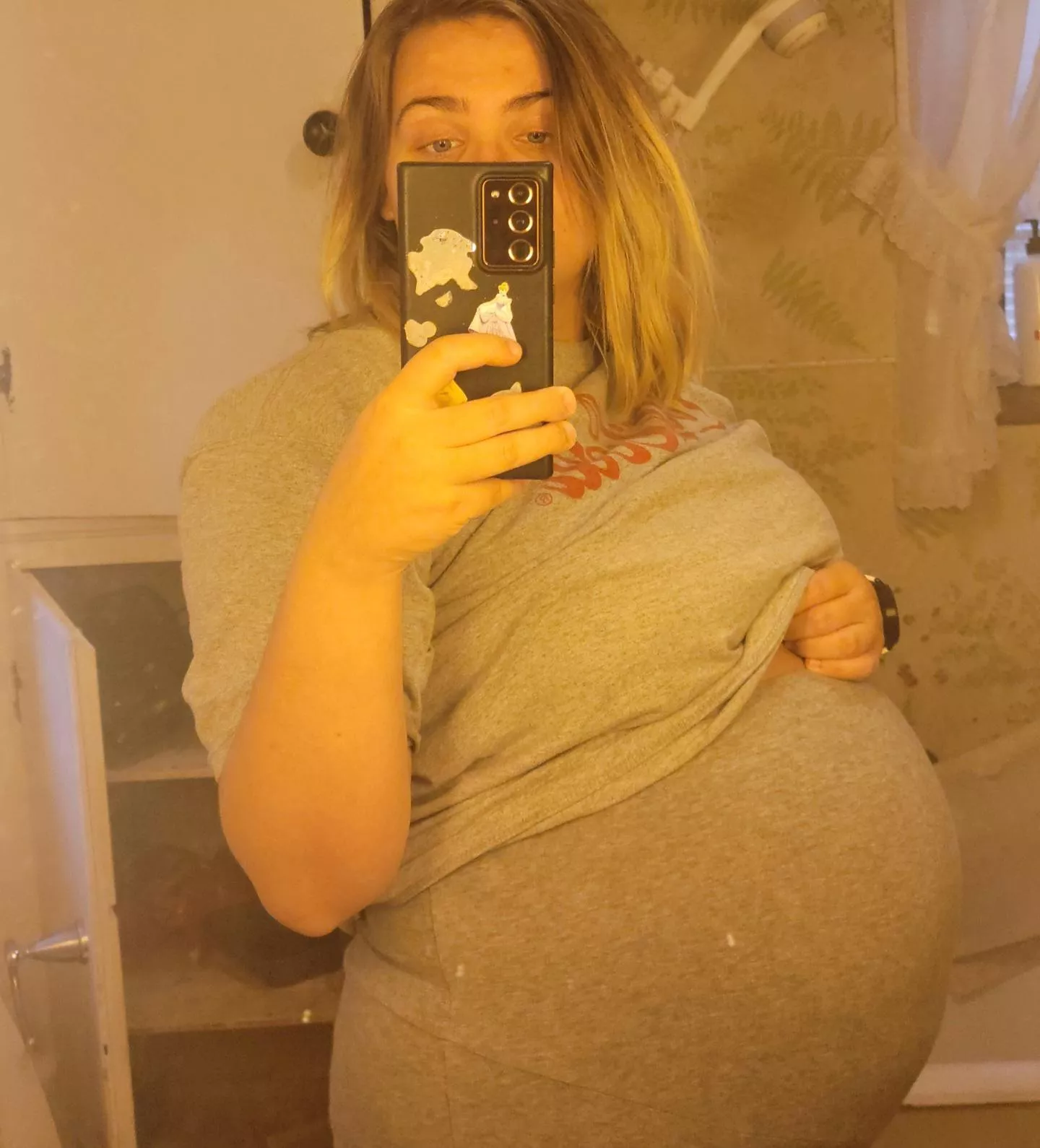 new sexy pregnancy content huge almost due belly!! dm me $$ new sexy pregnancy content huge almost due belly!! dm me $$