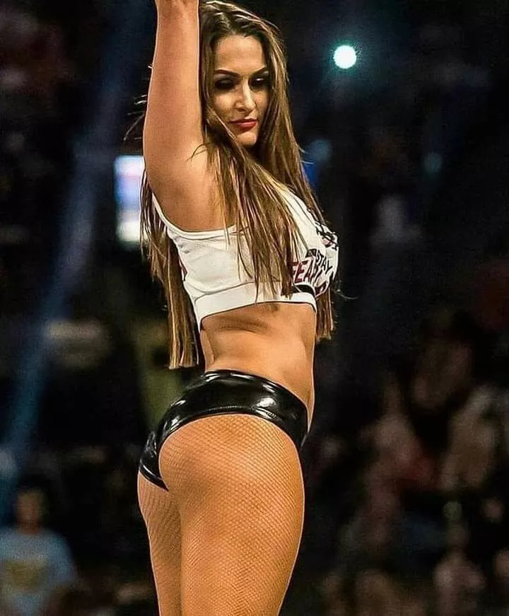 Nikki Bella 😍😍