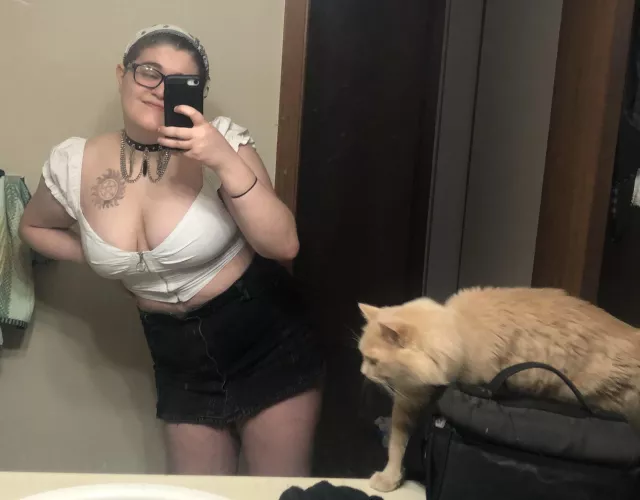 no bra but Shark will cockblock you