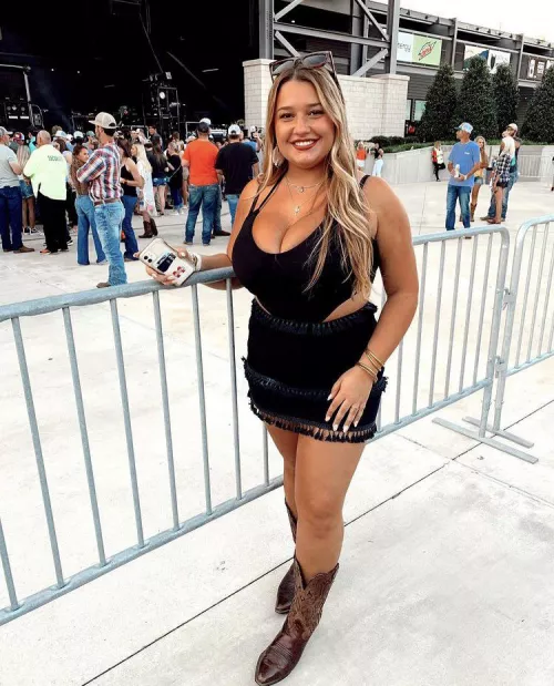 No chance she can hide those 😏